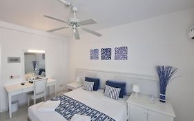 Nereus Hotel